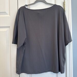 H&M Women's Short Sleeve Boxy Tee in Charcoal Gray